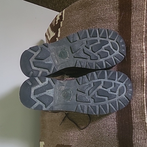 Ariat Brown Leather Lace-Up Boots - Picture 3 of 5